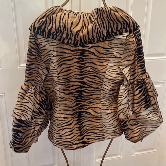 ESCADA fabulous silk Tiger jacket - Picture 3 of 8